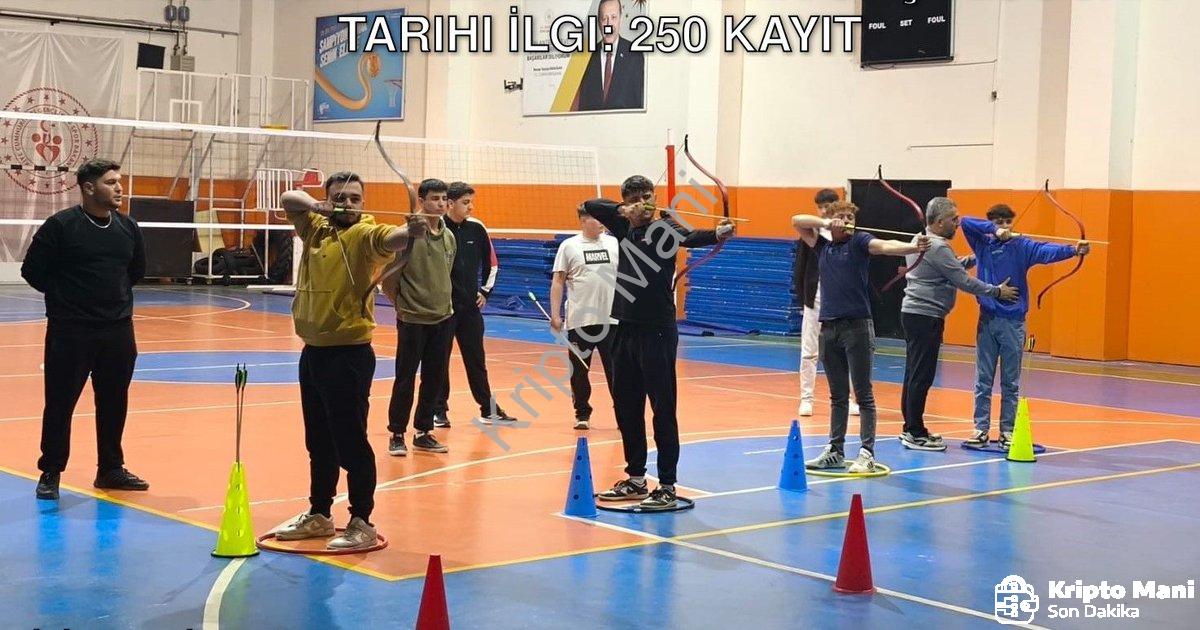"Sarıgöl’de Geleneksel Türk Okçuluğuna Tarihi İlgi: 250 Kayıt" başlıklı haber için fotorealistik, pr